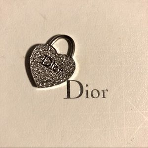 Authentic Dior heart pendant ❤️